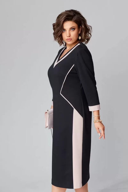 Robe élégante à col en V Alexa™