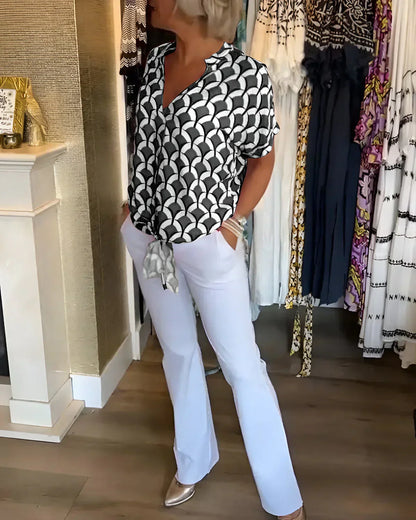 Amelia – Flowy Form Blouse