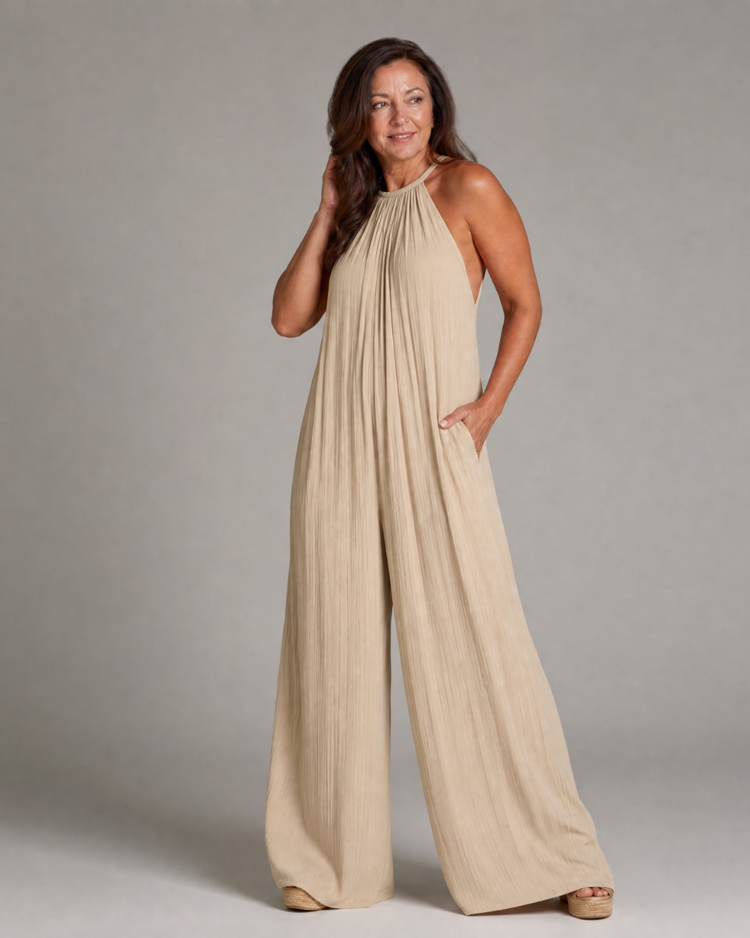 Sylvara | Combinaison Relaxed à Encolure Halter Plissée et Jambes Larges