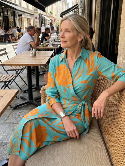 Leya | Robe midi à manches longues et col, motif rayé