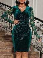 Magda | Elegancka aksamitna sukienka z koronkowymi rękawami