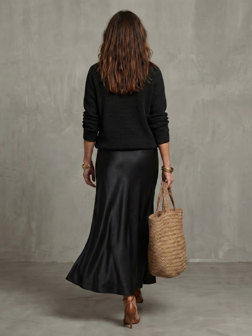 Luciana | Jupe en Satin Biais avec Ensemble en Maille