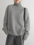 Amaya - Elegant Soft Turtleneck Sweater