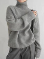 Amaya - Elegant Soft Turtleneck Sweater