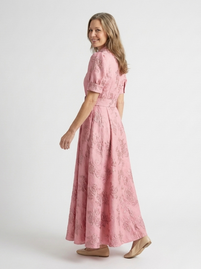 Xanthea | Robe maxi chemise à manches courtes et ceinture florale texturée