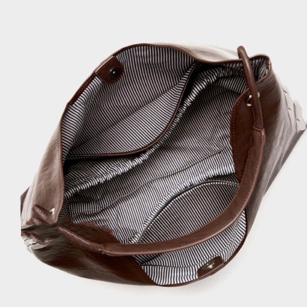 Nóvia | Minimalist Leather Tote Bag