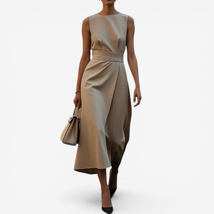 Ashley™ Robe silhouette