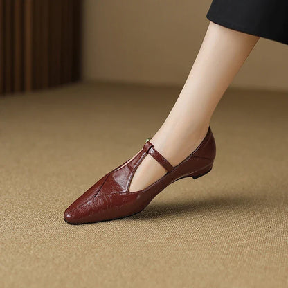 Tirelle™ Tストラップ フラットシューズ