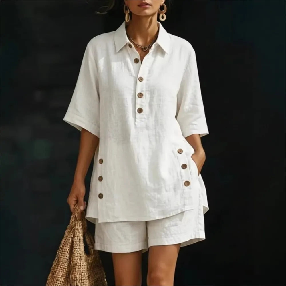Solena | Short-sleeved shirt with a lapel collar and pants with slit pockets