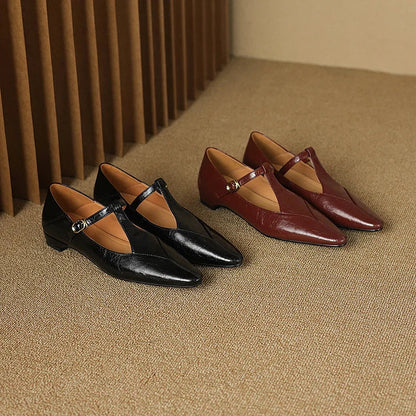 Tirelle™ Tストラップ フラットシューズ