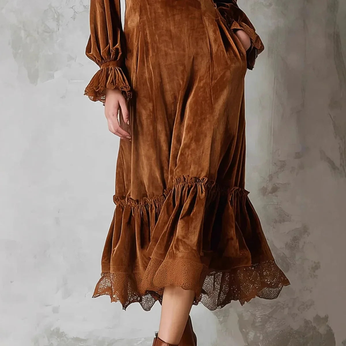 Veloria | Dress with Lace Trim & Lantern Sleeves