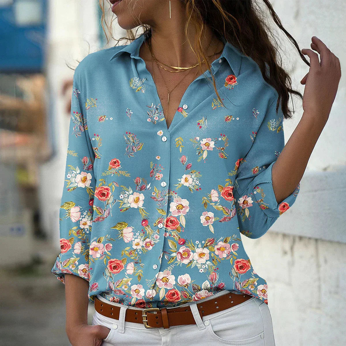 Isla – Airy Silhouette Blouse