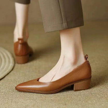 Helen Classic Pumps