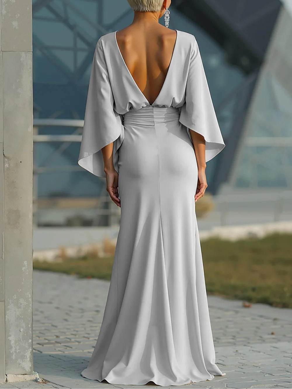 Clara | Robe élégante à col en V sans manches