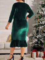 Marlena | Aksamitna Sukienka z Dekoltem w Serek