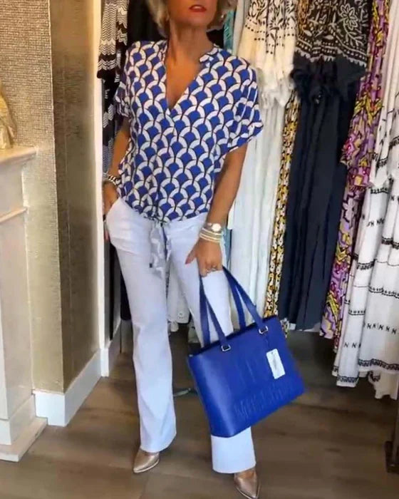 Amelia – Flowy Form Blouse